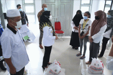 Warga Terdampak Covid-19...
