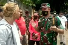 Heboh Jenderal Datangi...