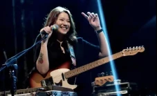 Danilla Riyadi Rilis...