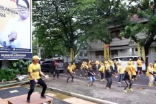 Kian Dekat dengan Warga,...