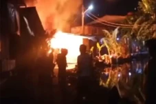 Ketiduran saat Memasak,...