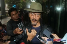 Sindir Kebijakan Karantina,...