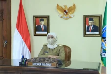 Di Tengah Pandemi COVID-19,...