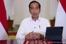 Jokowi Cabut Izin Jutaan...