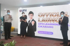 UPH Resmikan Fasilitas...