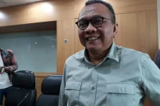 Kenaikan Gaji dan Tunjangan...