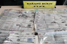Cara Bedakan STNK Asli...