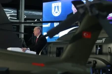 Erdogan: Jet Tempur...