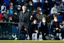 Real Madrid vs Valencia:...