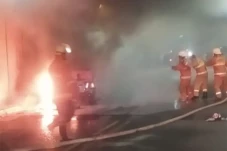 Begini Kronologi Mobil...