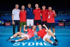 Luar Biasa! Kanada Juara...