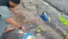 Viral! Pria Berjenggot...