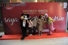 Sambut Hari Bhakti Imigrasi,...