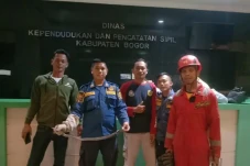 Ular Kobra Sepanjang...