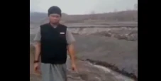 Polisi Kantongi Identitas...