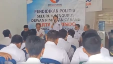 Jelang Verifikasi Parpol,...