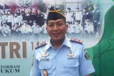 Dituntut 2,5 Tahun Penjara,...