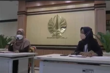 Oknum Dosen Hukum Unesa...