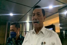 Alasan Luhut Buka Lagi...