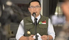 Omicron Mengintai, Warga...