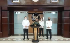 Indonesia Harus Bayar...