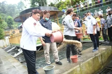 Antam Sulap Kawasan...