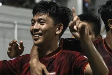 Hasil Liga 1 2021/2022:...