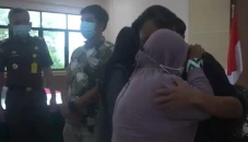 Tangis Haru Keluarga...