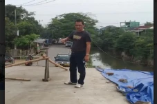 Belum Sebulan Diresmikan...