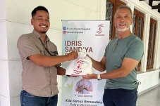 Peduli Sosial, Idris...