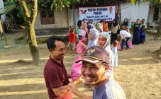Salurkan Bantuan untuk...