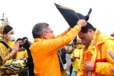 Ketum Partai Golkar...