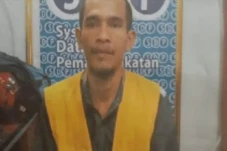 Alasan Anak Sakit, Eh...