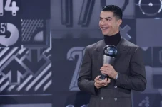 Cristiano Ronaldo Rebut...