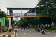Perlawanan Netizen Bela...
