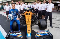McLaren Pamer Jet Darat...