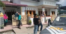 Polisi Gerebek 2 Penampungan...