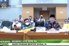 Komisi VIII DPR Kompak...