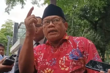 Dokter Tirta Tolak Jadi...