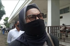 Anaknya Divonis 4,5...