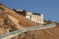 Keistimewaan Jabbal...