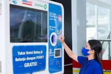 Danone-AQUA dan Alfamart...