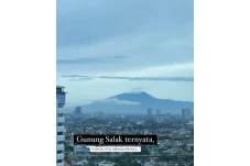Usai Hujan, Netizen...