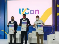Dengan UCan, Pelanggan...