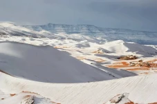 Gurun Sahara yang Panas...