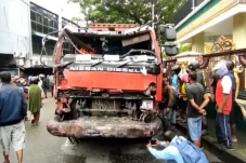 5 Tewas Seketika, Polisi...
