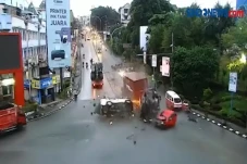 13 Korban Laka Maut...