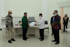 Wali Kota Palopo Terima...
