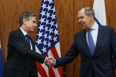 Rusia: AS Merasa Memiliki...