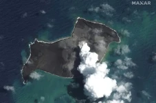 Letusan Gunung Tonga...